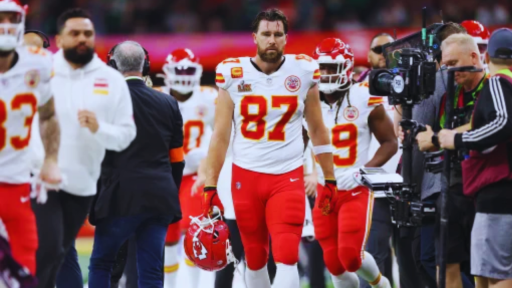 travis kelce walking out